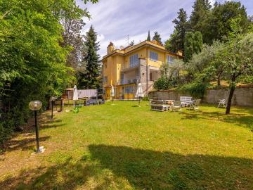 Villetta bifamiliare in vendita di 440 m² in Via Buffalmacco