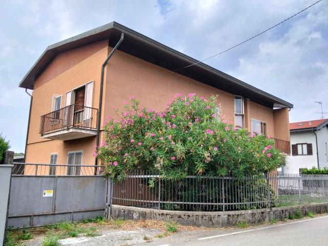 Villetta bifamiliare in vendita di 450 m² in Contrada Mulini, 14