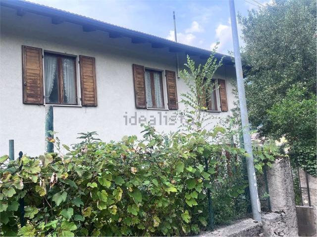 Villetta bifamiliare in vendita di 450 m²