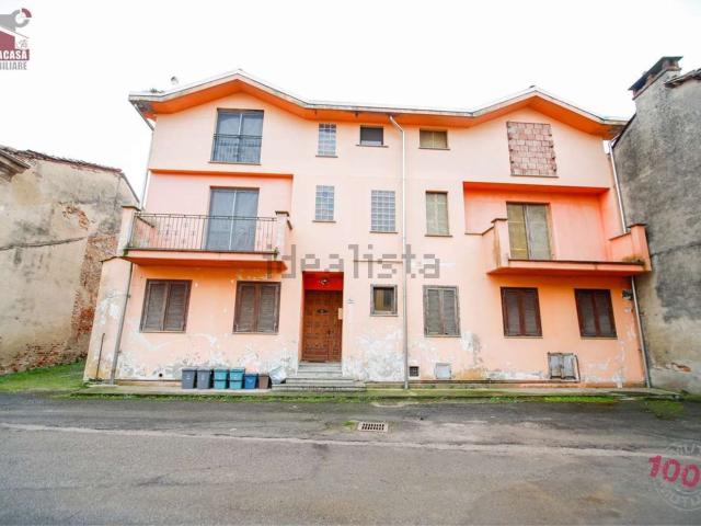 Villetta bifamiliare in vendita di 456 m² in Via Bosso Virginio, 44