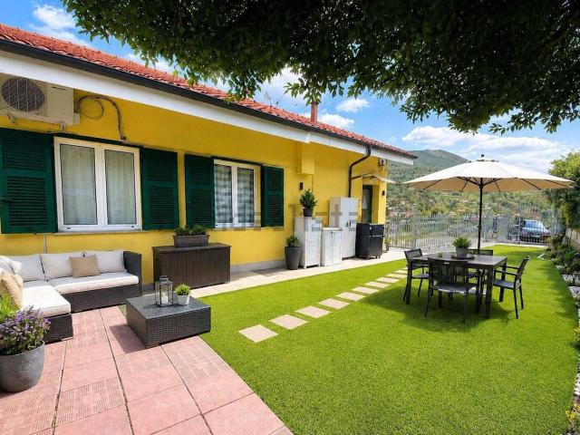 Villetta bifamiliare in vendita di 45 m² in Via XXV Novembre