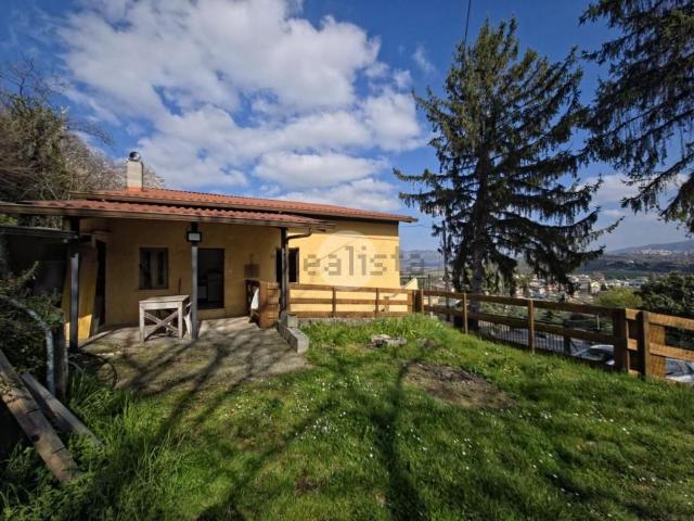 Villetta bifamiliare in vendita di 45 m² in Via degli Oleandri
