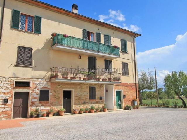 Villetta bifamiliare in vendita di 460 m²