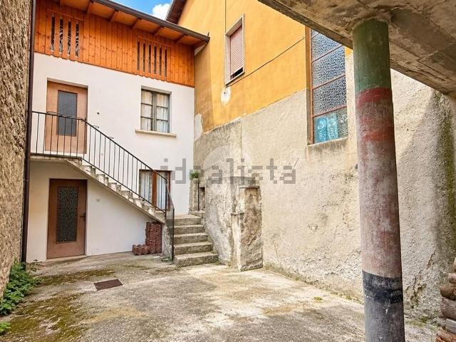 Villetta bifamiliare in vendita di 46 m² in Via Martinazzi, 7