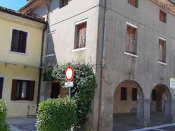 Villetta bifamiliare in vendita di 478 m² in Via Zero Branco