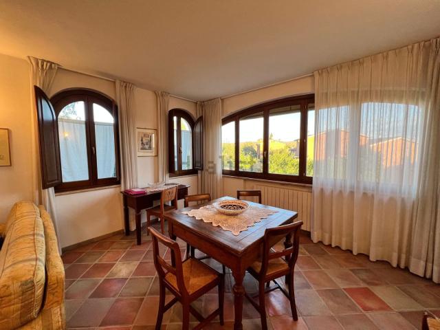 Villetta bifamiliare in vendita di 400 m² in Strada Comunale di Poggio al Vento, 2