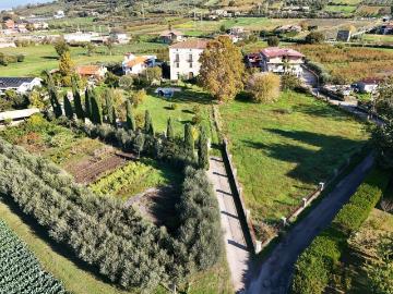 Villetta bifamiliare in vendita di 400 m² in Via del Feudo, 17