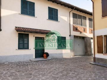 Villetta bifamiliare in vendita di 400 m² in Via Mazzini, 46