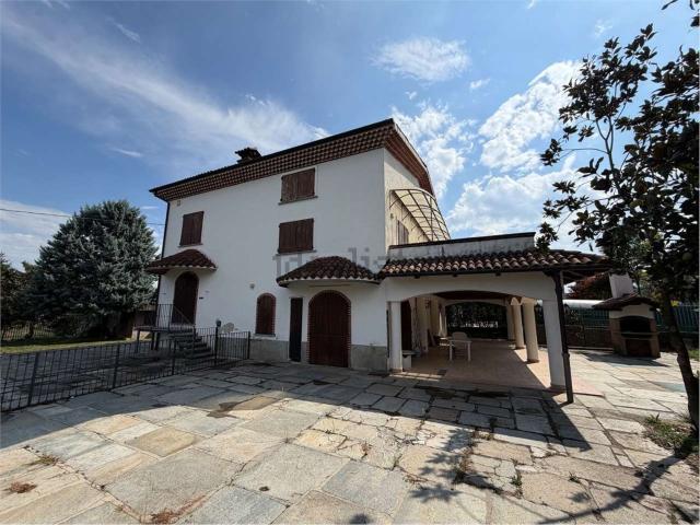 Villetta bifamiliare in vendita di 400 m²
