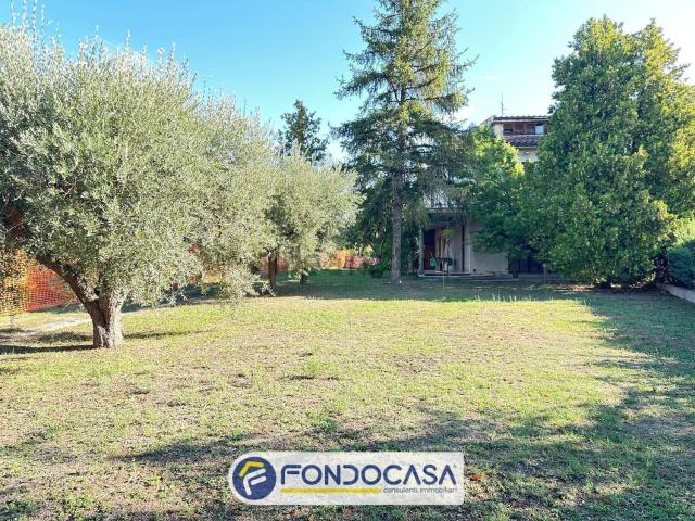 Villetta bifamiliare in vendita di 405 m² in Via di Tolignano