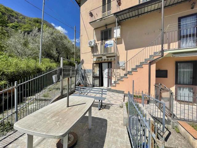 Villetta bifamiliare in vendita di 40 m² in Via G. Perugini, 12