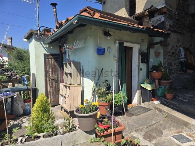 Villetta bifamiliare in vendita di 40 m² in Via Umberto I