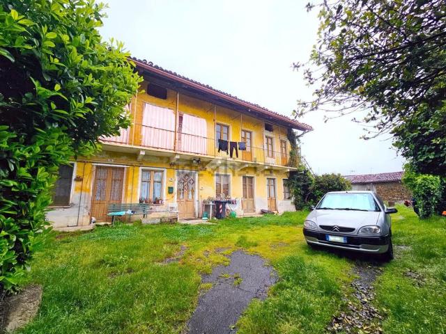 Villetta bifamiliare in vendita di 410 m² in Via Edmondo De Amicis, 26