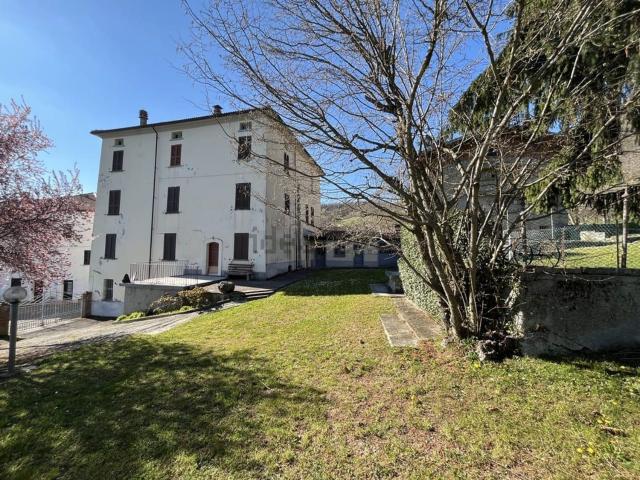 Villetta bifamiliare in vendita di 545 m² in Località Grezzo