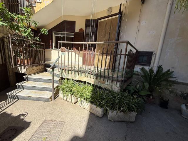 Villetta bifamiliare in vendita di 55 m² in Piazza Giovanni Miele, 25