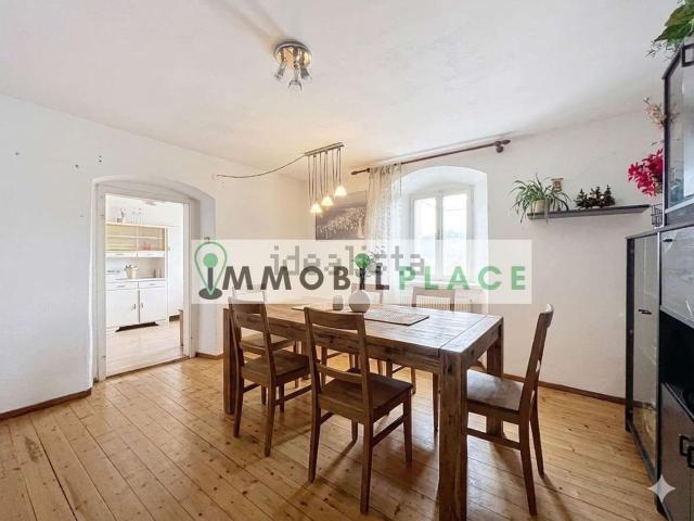 Villetta bifamiliare in vendita di 580 m² in Piazza Marconi