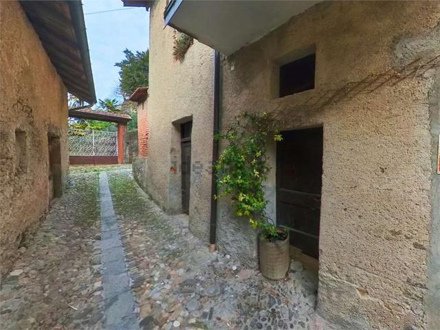 Villetta bifamiliare in vendita di 58 m² in Via Cavour, 13