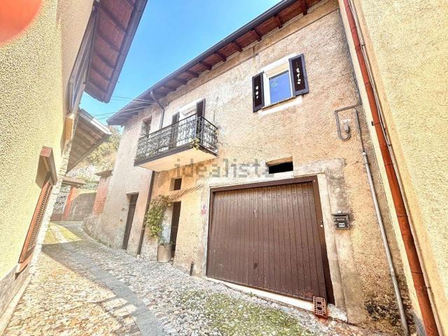 Villetta bifamiliare in vendita di 58 m² in Via Cavour, 13