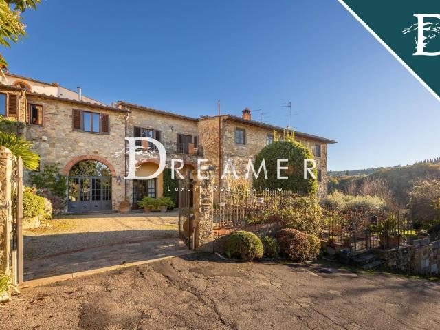 Villetta bifamiliare in vendita di 590 m² in Via delle Bagnese, 1