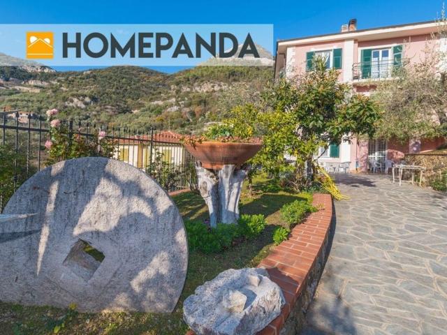 Villetta bifamiliare in vendita di 500 m² in Strada per Verzi, 7