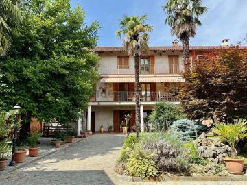 Villetta bifamiliare in vendita di 500 m² in Via Zappata, 16