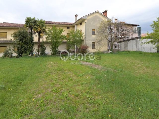 Villetta bifamiliare in vendita di 500 m² in Via delle Acque, 107
