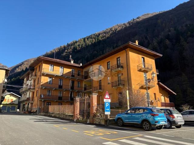 Villetta bifamiliare in vendita di 500 m² in Via Roma, 50