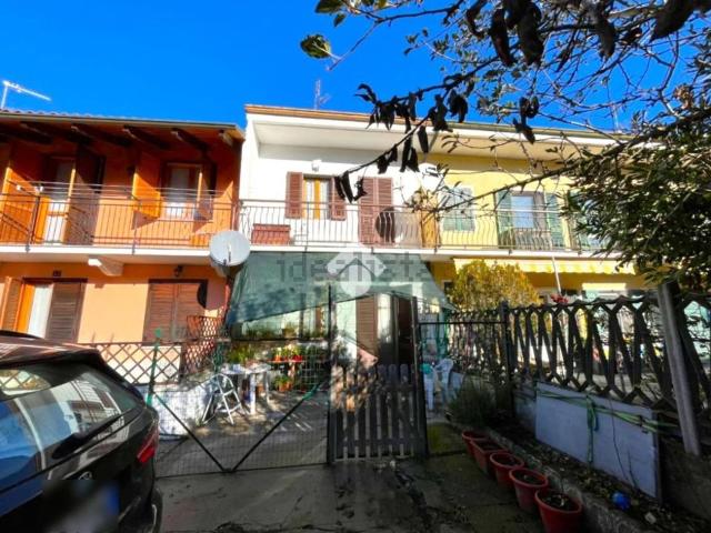 Villetta bifamiliare in vendita di 50 m² in Via Anselmina, 35