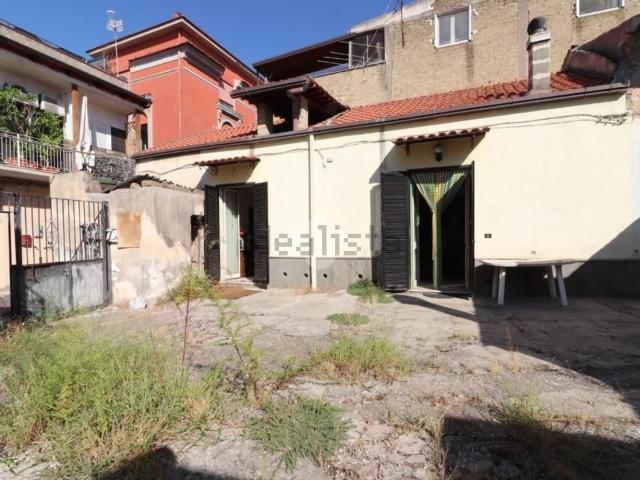 Villetta bifamiliare in vendita di 50 m² in Via 28 Ottobre, 12
