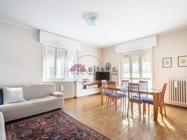 Villetta bifamiliare in vendita di 513 m²