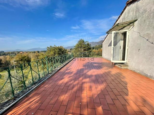 Villetta bifamiliare in vendita di 513 m²