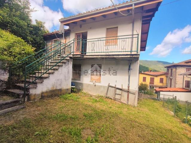 Villetta bifamiliare in vendita di 51 m² in Frazione Salogni, 1