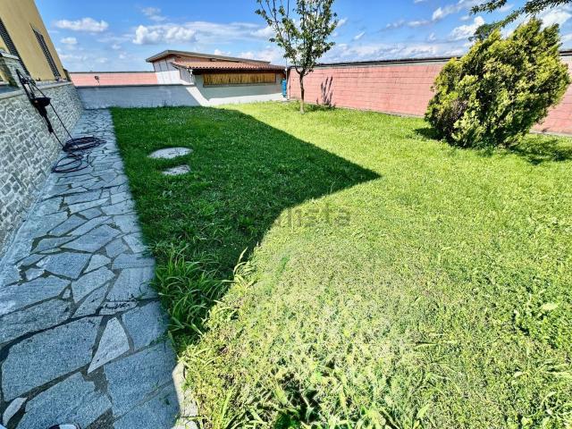 Villetta bifamiliare in vendita di 524 m² in Località moretta