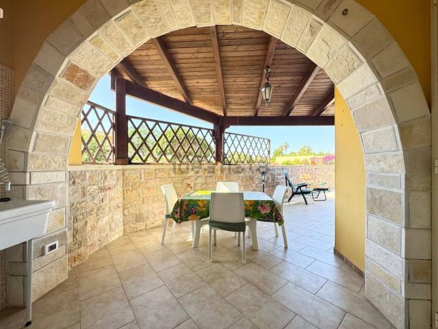 Villetta bifamiliare in vendita di 52 m² in Viale dei Pashà&apos , 41