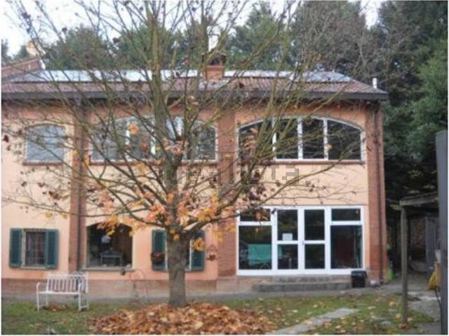 Villetta bifamiliare in vendita di 539 m² in Via del Sabbione, 102