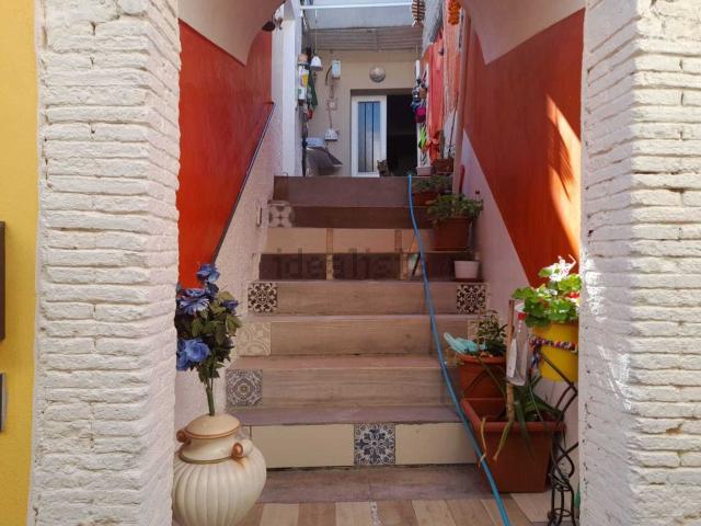 Villetta bifamiliare in vendita di 64 m² in Contrada Villa Martelli, 77