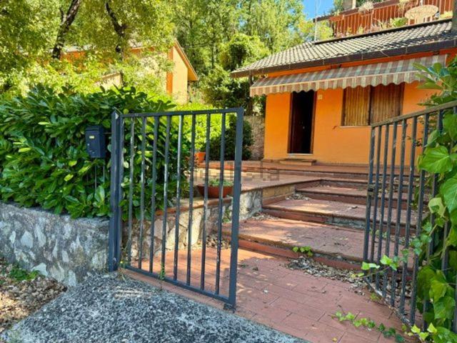 Villetta bifamiliare in vendita di 65 m² in Località Torricella, 138