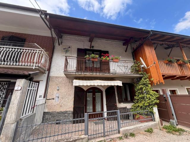 Villetta bifamiliare in vendita di 65 m² in Strada Statale della Maddalena