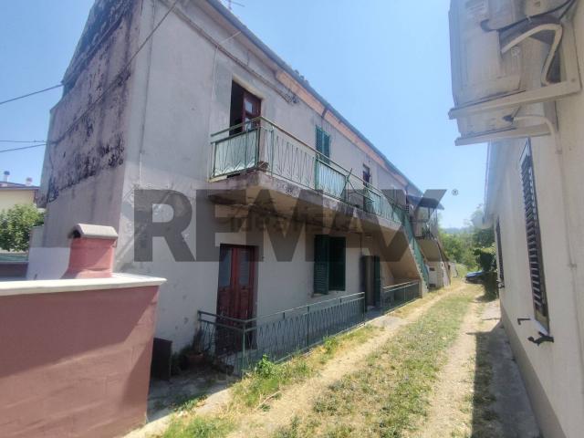 Villetta bifamiliare in vendita di 65 m² in Viale A. Moro, 59