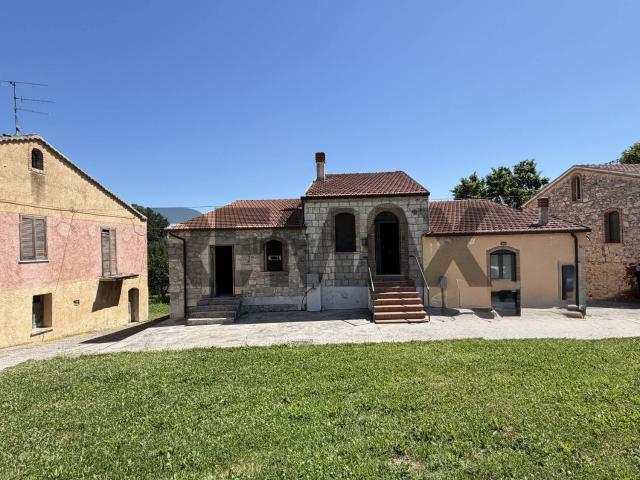 Villetta bifamiliare in vendita di 68 m² in Contrada Fonte Polo