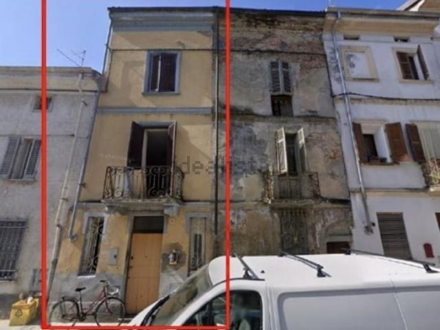 Villetta bifamiliare in vendita di 68 m² in Corso Cavour, 16