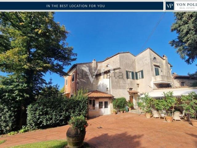 Villetta bifamiliare in vendita di 600 m² in Via Italia