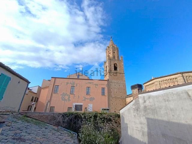 Villetta bifamiliare in vendita di 600 m² in Via Sant&apos  Agostino, 1