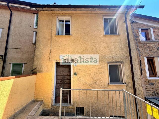 Villetta bifamiliare in vendita di 60 m² in Via Martiri del Lavoro