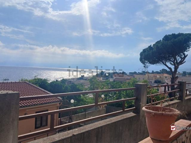 Villetta bifamiliare in vendita di 60 m² in Via del Corsaro