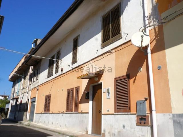 Villetta bifamiliare in vendita di 60 m² in Via Sicilia, 21