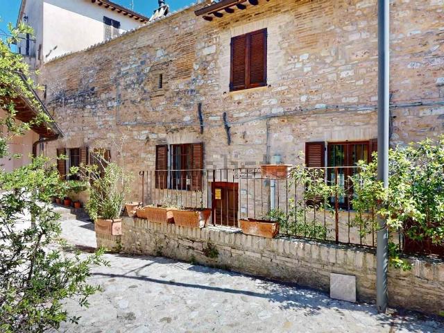 Villetta bifamiliare in vendita di 90 m² in Via Giulia, 34