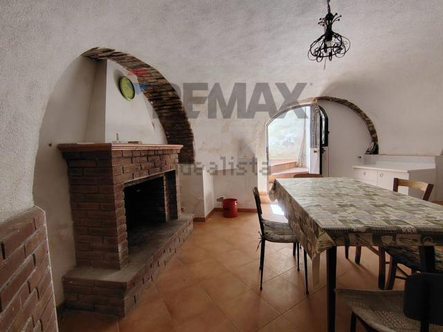 Villetta bifamiliare in vendita di 63 m² in Contrada Piana di Sciarra