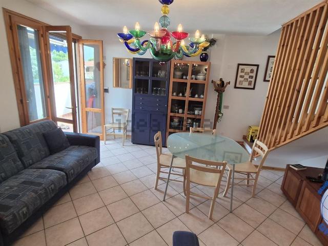 Villetta bifamiliare in vendita di 74 m² in Via Giovanni Verga, 188