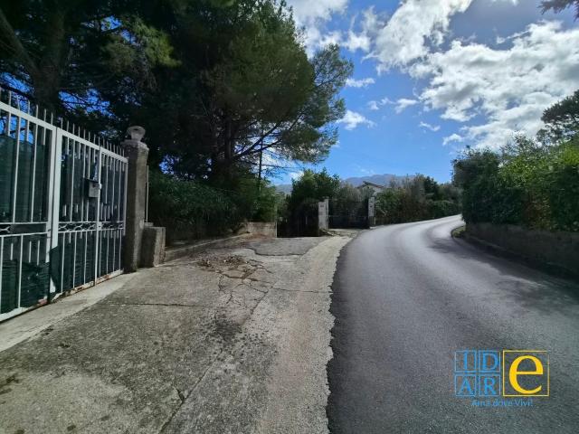 Villetta bifamiliare in vendita di 74 m² in Via Pezzingoli, 278